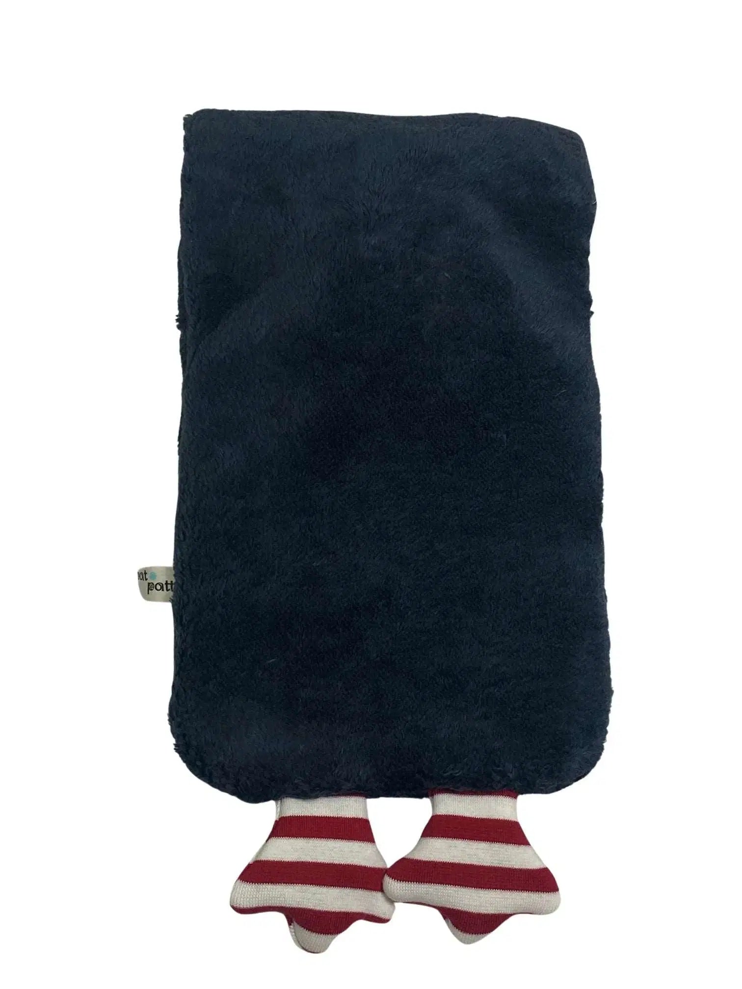 Kuschelige Wärmflasche in Rabenform aus Bio-Materialien von PAT & PATTY