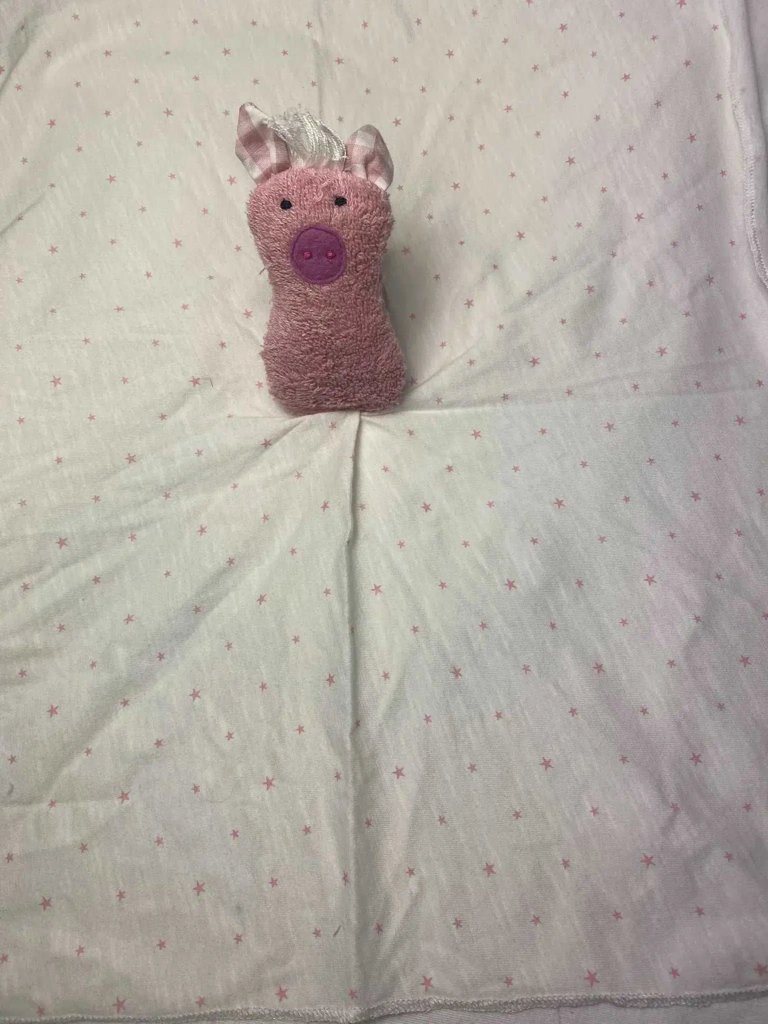 Bio Schmusetuch Schwein – handgemacht aus GOTS-zertifizierter Bio-Baumwolle von PAT & PATTY