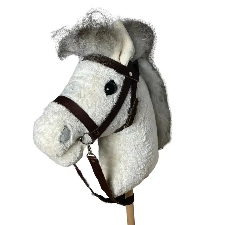 Bio-Steckenpferd Pontos mit Gebiss und schwarzen Augen – handgemachtes, nachhaltiges Spielzeug für Kinder von PAT & PATTY