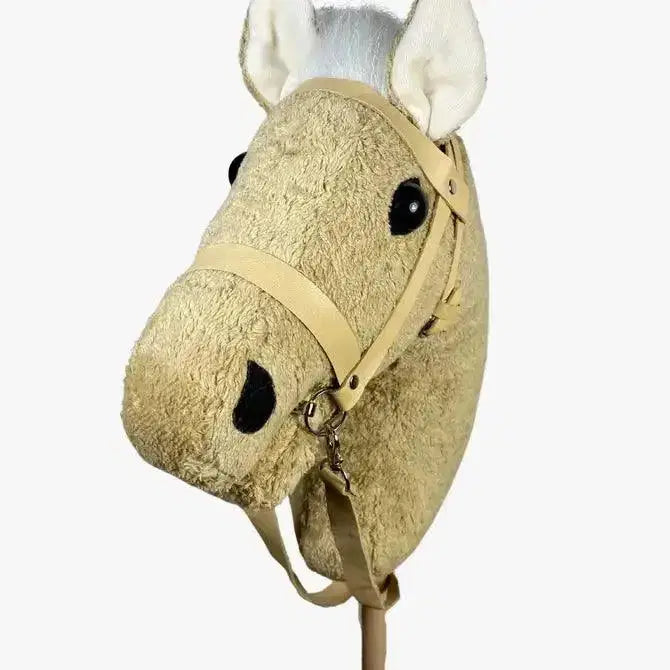 Hellbraunes Bio-Steckenpferd Zimtstern mit Gebiss und schwarzen Augen â handgemachtes Reitspielzeug fĂŒr Kinder von PAT & PATTY