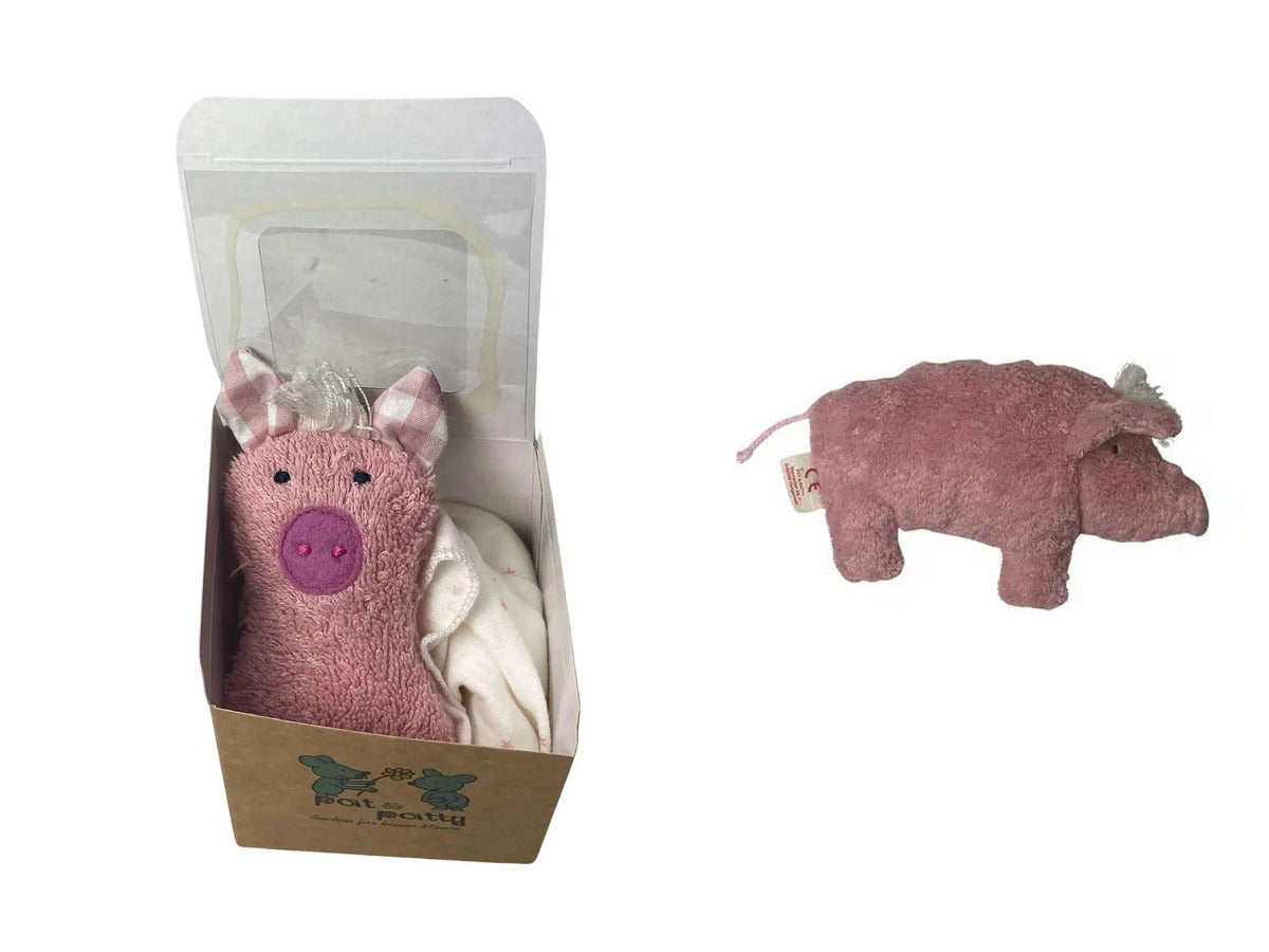 Geschenkset Schwein – Bio Schmusetuch und Bio Rassel im Set, GOTS-zertifiziert, handgefertigt von PAT & PATTY