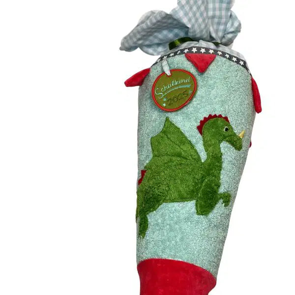 Schultüte aus Stoff mit Drache – handgemachtes Geschenk zur Einschulung von PAT & PATTY