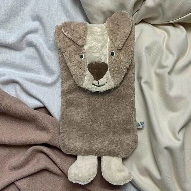 Beige Bio Wärmflasche in Form des Hundes „Neo“ von PAT & PATTY