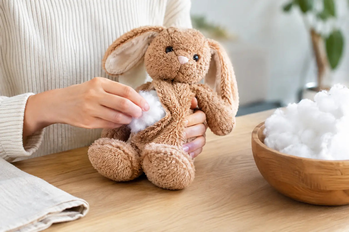 Stofftier mit Naturfüllung nachfüllen leicht gemacht
