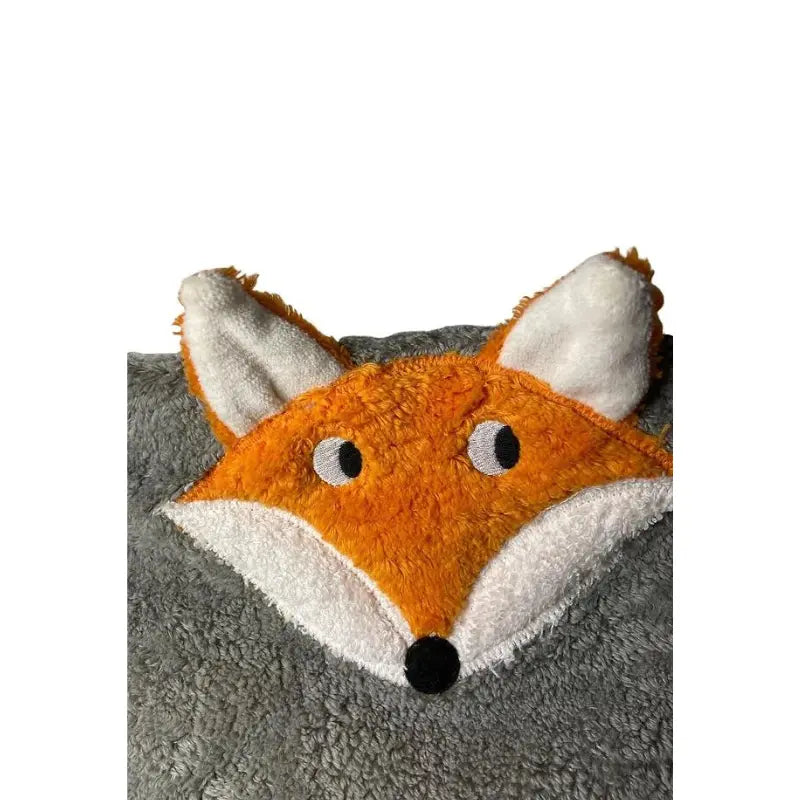 Bio-Kuschelkissen-Fuchs-Grauer-Pluesch-Handgemacht-Weich-Fuer-Babys-Pat-Und-Patty.jpg