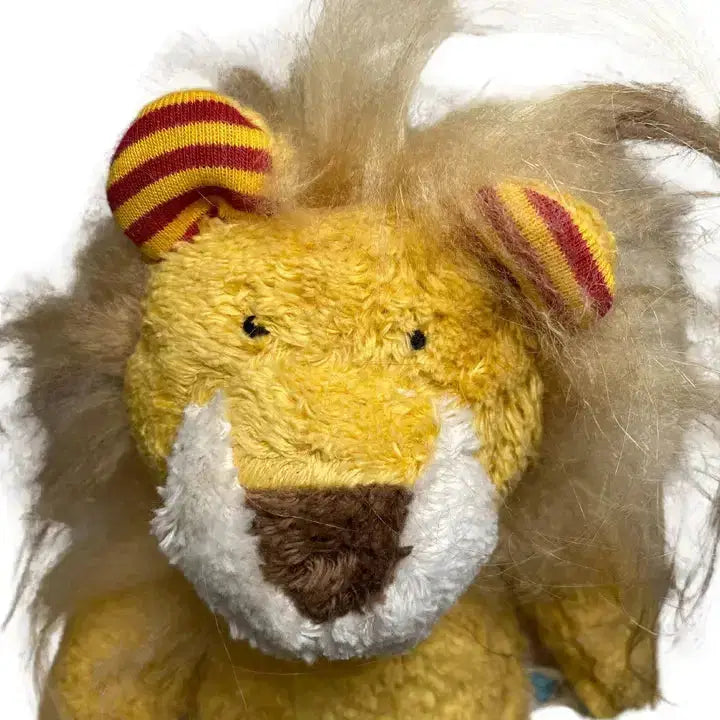 Bio Kuscheltier Löwe "Leo" aus 100 % Baumwollplüsch – handgefertigt von PAT & PATTY