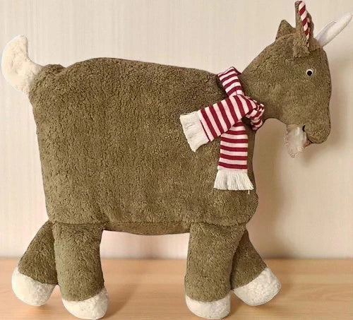 Waschbares Bio-Kuschelkissen in Ziegenform – handgemacht, weich und babysicher von PAT & PATTY