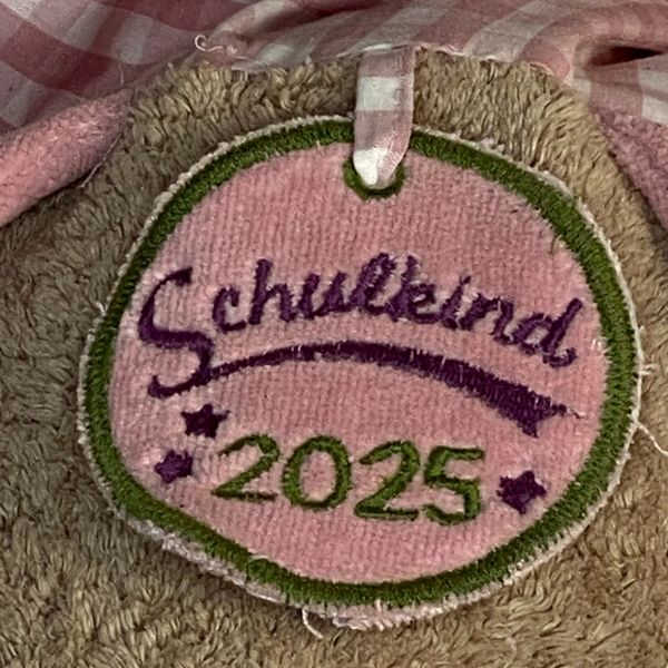 Schultüte aus Stoff mit Einhorn für Kinder – handgemachte 2025 Edition von PAT & PATTY