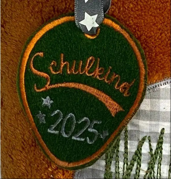 Handgemachte Schultüte aus Stoff mit Fuchs-Design und “Schulkind”-Schriftzug – nachhaltig und wiederverwendbar zur Einschulung von PAT & PATTY