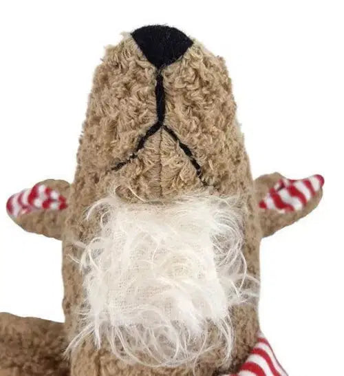 Handgemachtes Bio-Kuschelkissen in hellbrauner Ziegenform – weich, nachhaltig und ideal für Babys und Kleinkinder von PAT & PATTY