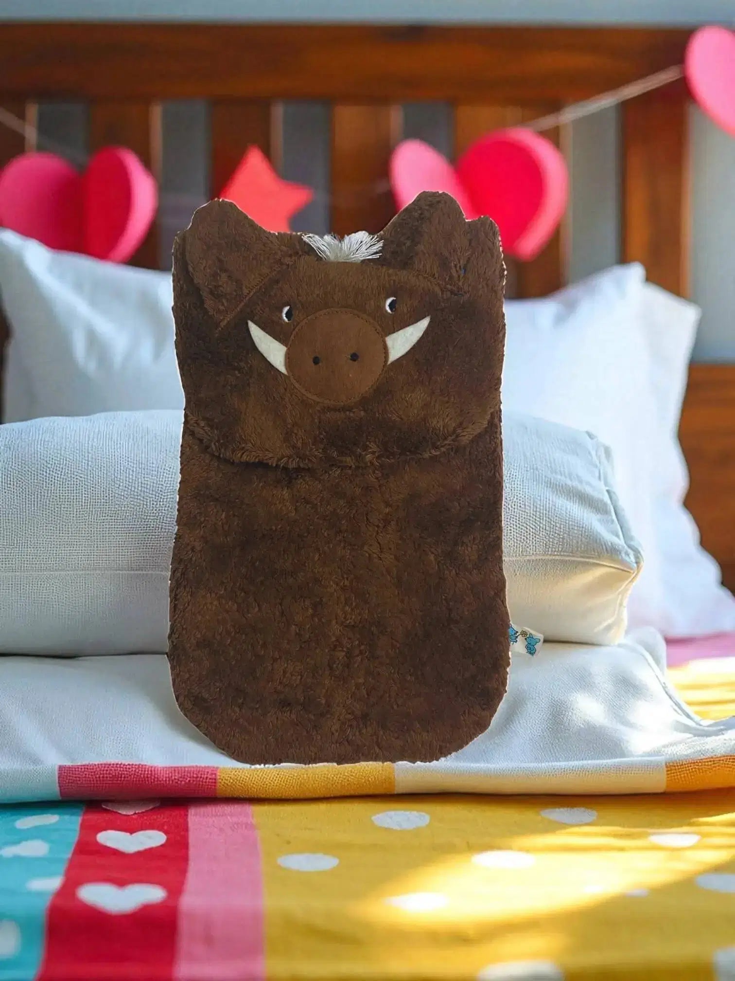 Wärmflasche in Wildschweinform aus Bio-Materialien von PAT & PATTY